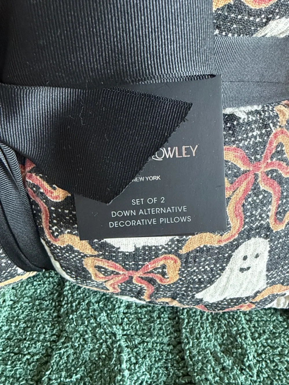 Cynthia Rowley Halloween Ghost 👻 Pillows Orange Bow Black Set of 2 NEW!